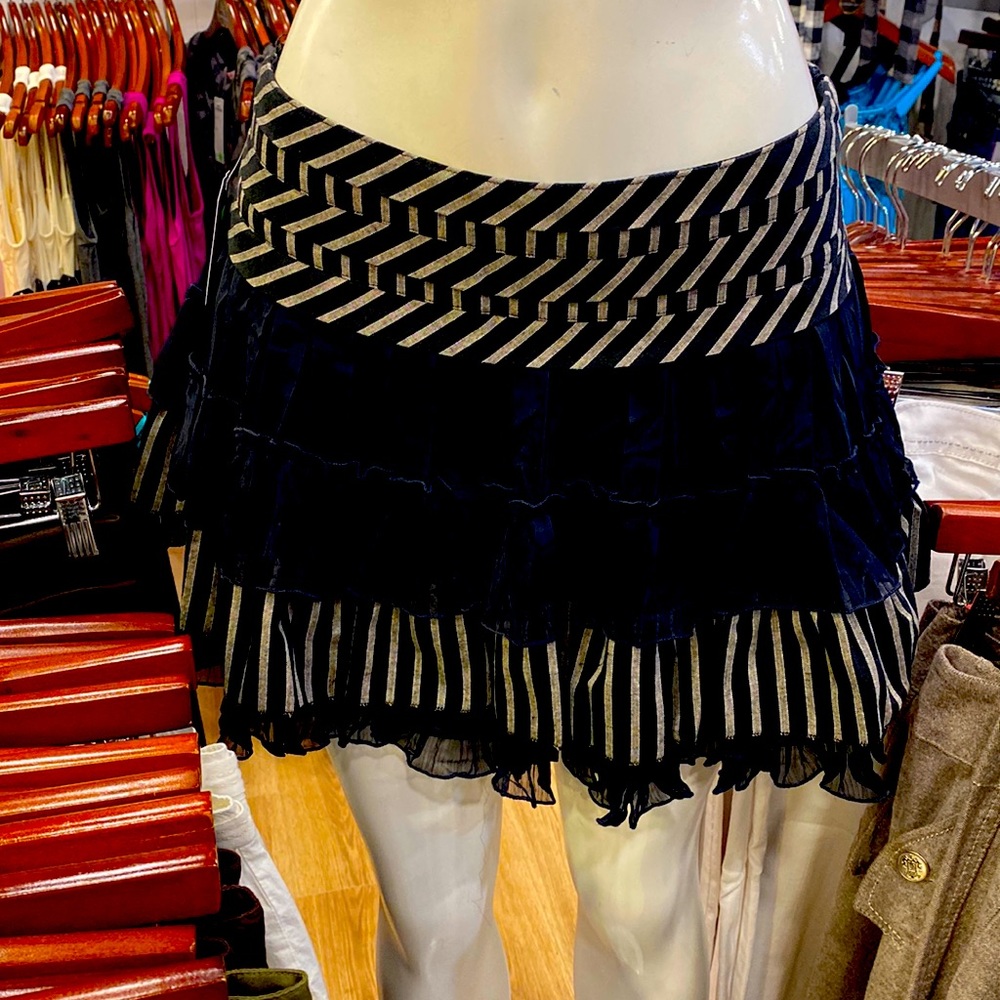Black mini skirt